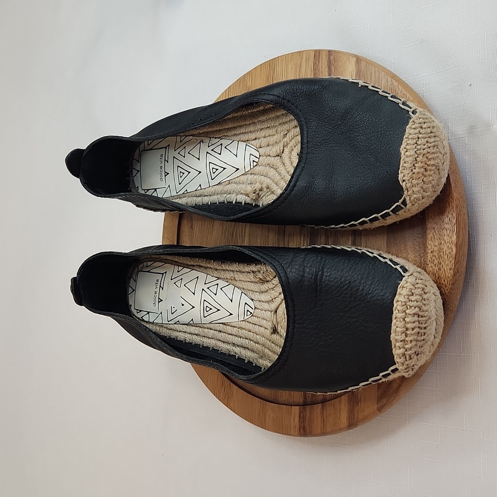 Dolce Vita Taya Ballet Black Leather Flats. Size 8